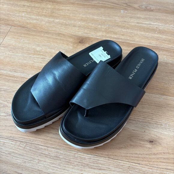 Donald J Pliner Fifi Lylaa Leather Thong Strap Sandals Black NWOB Size 9.5 - Picture 1 of 8